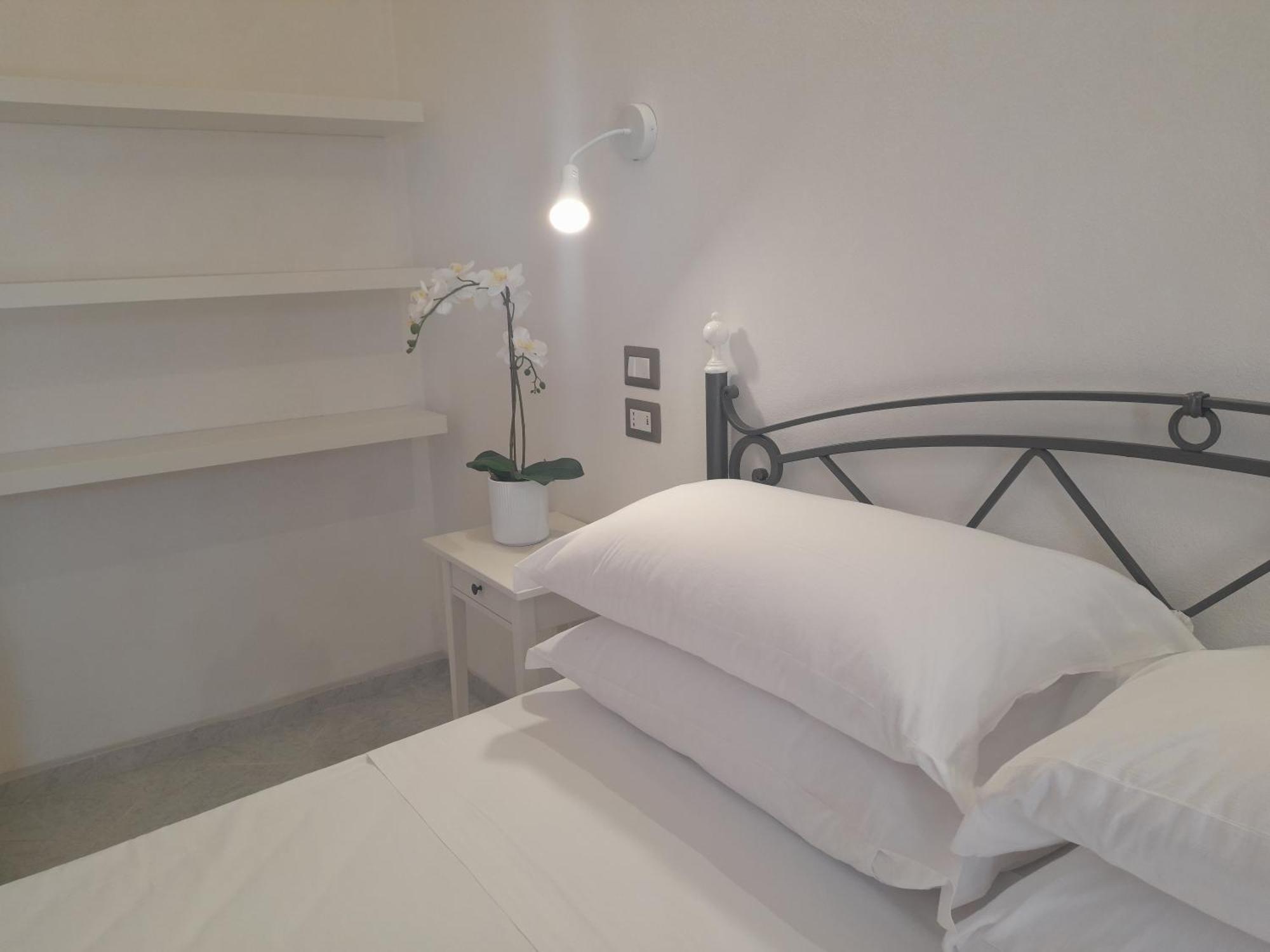 Mezza Torre B&B Procida Rum bild